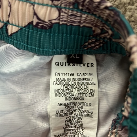 Quicksilver Men’s Swim Trunks - Picture 7 of 7